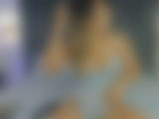 Live cam show with Tamralyn - Shaved on livesuperchat.net