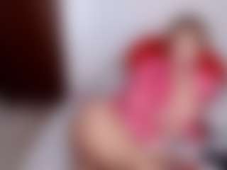 Live cam show with LadyEvolet - Gagging on Camsoda