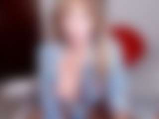 Live cam show with LadyEvolet - Domination on dropp.cam