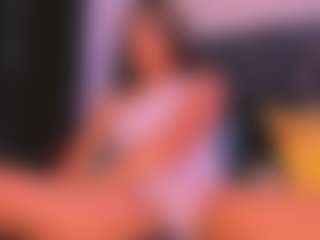 Live cam show with MadissonAbondaxCR - Brown Eyes on xxxlivecams.org