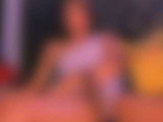 Live cam show with MadissonAbondaxCR - Muscular on Camsoda