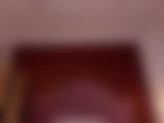 Live cam show with Vaiolet-hot - Glasses on Camming Site