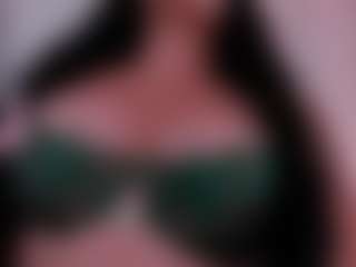 Live cam show with Vaiolet-hot - Fingering on eurowanks.com