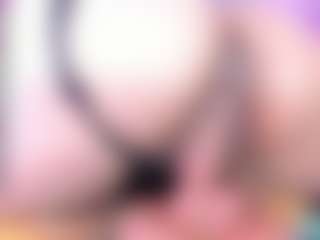 ArianaSaintx's Live Sex Cam Show