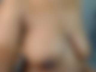 Barbiecharm's Live Sex Cam Show