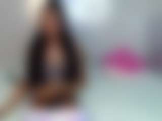 Live cam show with Barbiecharm - Ebony on Latina Girls