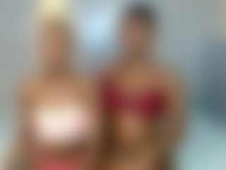 Live cam show with Barbiecharm - Eating Pussy on Camsoda