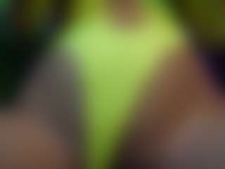 Live cam show with CarolinaPetra - Girly on googirlz