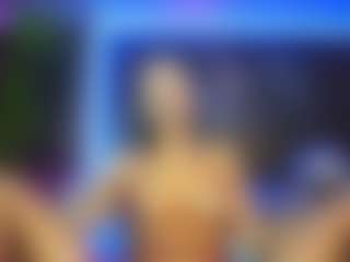 Live cam show with CarolinaPetra - Girly on Uber Horny
