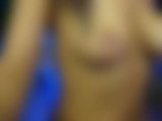 Live cam show with CarolinaPetra - Girly on Camsoda