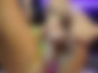 Live cam show with CarolinaPetra - Girly on Camsoda