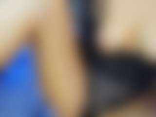 Live cam show with CarolinaPetra - Girly on justonemore.cc