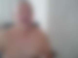 aarosteev2's Live Sex Cam Show