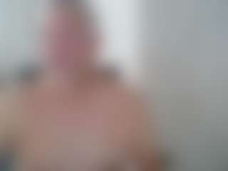 aarosteev2's Live Sex Cam Show