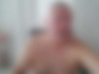 aarosteev2's Live Sex Cam Show