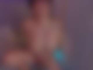 Evaa's Live Sex Cam Show