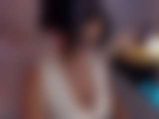 Evaa's Live Sex Cam Show