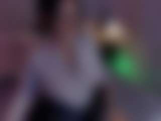 Evaa's Live Sex Cam Show