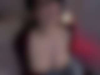 Evaa's Live Sex Cam Show