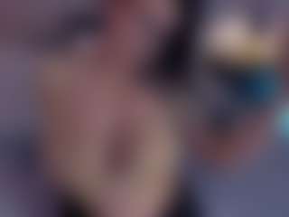 Evaa's Live Sex Cam Show