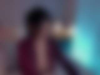 Evaa's Live Sex Cam Show