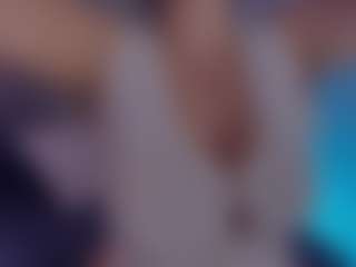 Evaa's Live Sex Cam Show
