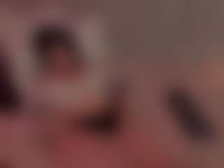 Evaa's Live Sex Cam Show
