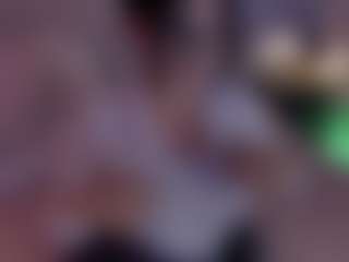 Evaa's Live Sex Cam Show