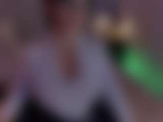 Live cam show with Evaa - Fullynaked on SinfulBabes