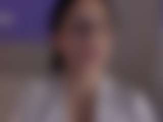 Evaa's Live Sex Cam Show