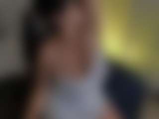 Live cam show with Evaa - Underwear on Big Tits