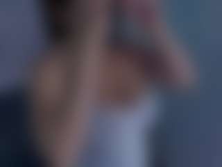 Evaa's Live Sex Cam Show