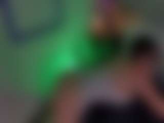 Evaa's Live Sex Cam Show
