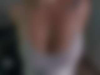 Evaa's Live Sex Cam Show