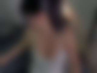 Evaa's Live Sex Cam Show