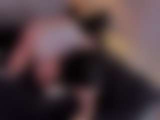 Evaa's Live Sex Cam Show