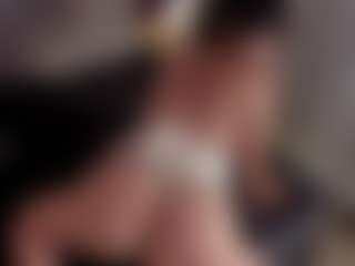 Evaa's Live Sex Cam Show