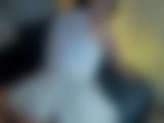 Live cam show with Evaa - Sexydance on Dare Cams