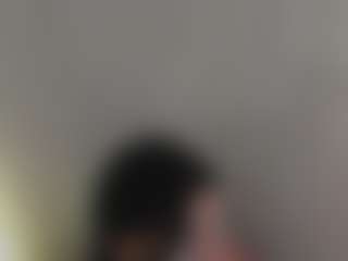 Live cam show with Evaa - Nipple Play on Dare Cams