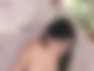 Evaa's Live Sex Cam Show