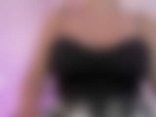 Live cam show with Evaa - Fullynaked on Dare Cams