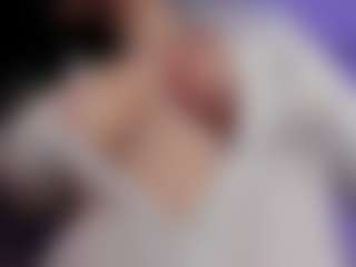 Evaa's Live Sex Cam Show