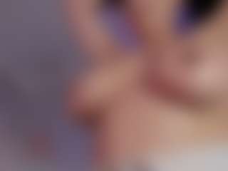 Evaa's Live Sex Cam Show