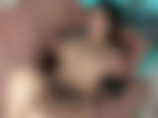 Live cam show with Evaa - Underwear on luckytryst.com