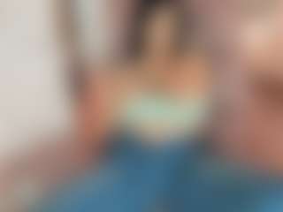 Live cam show with Evaa - Nipple Play on livesuperchat.net