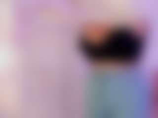 Live cam show with Evaa - Fullynaked on madthumbs