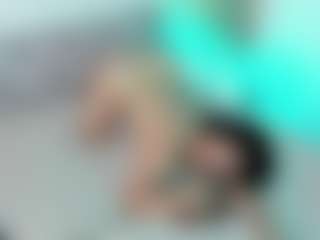 Evaa's Live Sex Cam Show