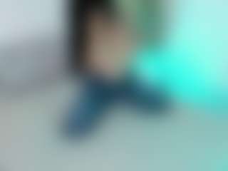 Live cam show with Evaa - Brown Eyes Brown Hair on Milfs Live