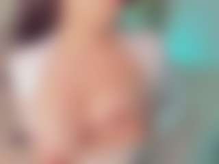 Evaa's Live Sex Cam Show