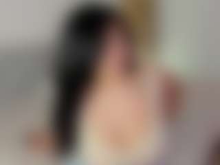 Evaa's Live Sex Cam Show